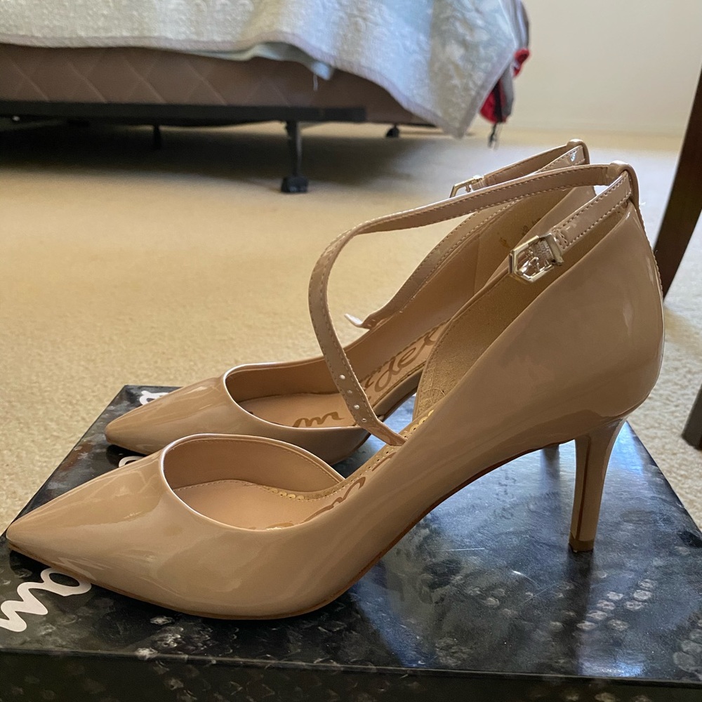 Sam Edelmon Women’s Shiny nude high heels 8.5 - Picture 2 of 6